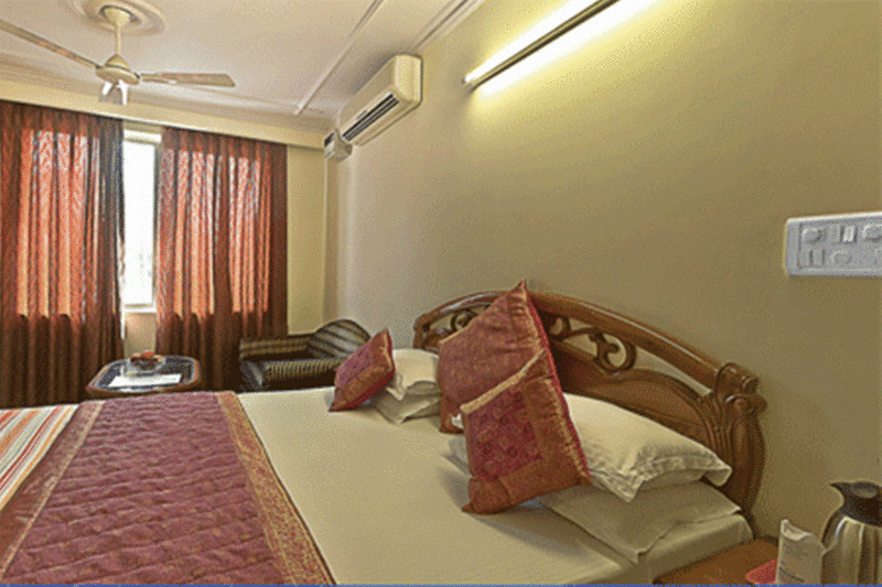 Hotel Pablas International, New Delhi, Near Metro エクステリア 写真
