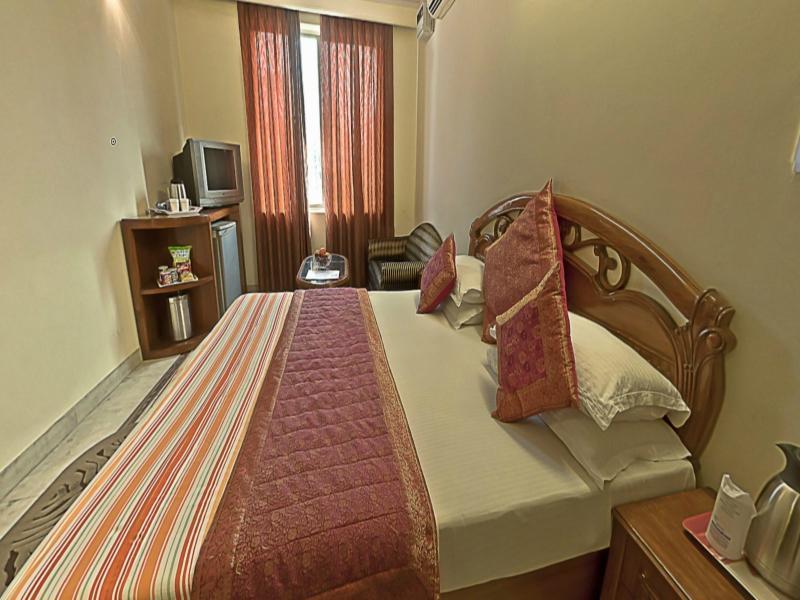Hotel Pablas International, New Delhi, Near Metro エクステリア 写真