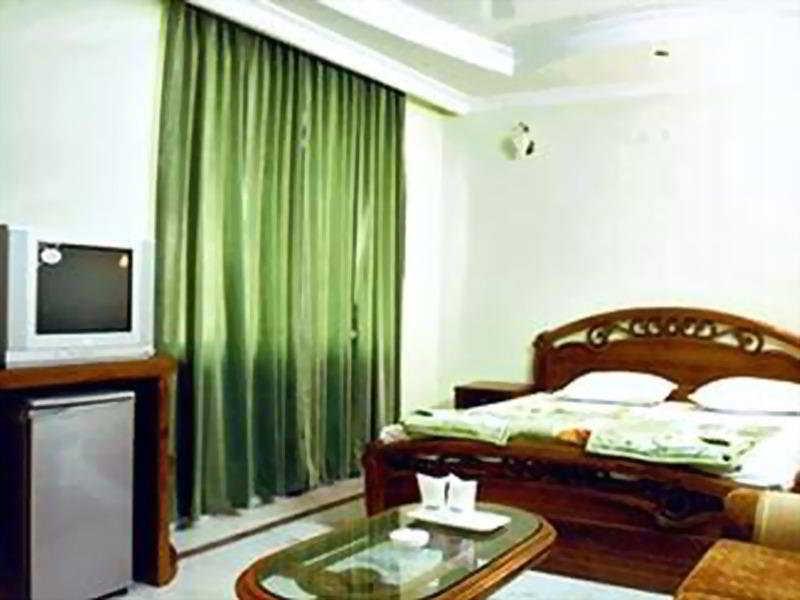 Hotel Pablas International, New Delhi, Near Metro エクステリア 写真