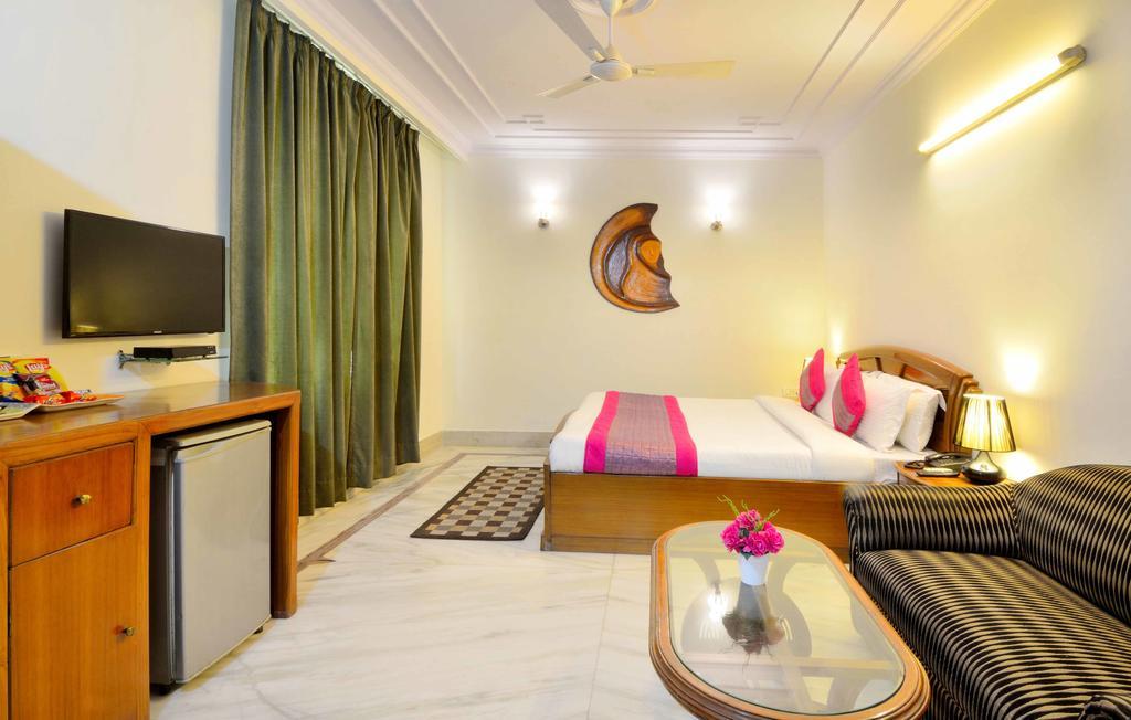 Hotel Pablas International, New Delhi, Near Metro エクステリア 写真