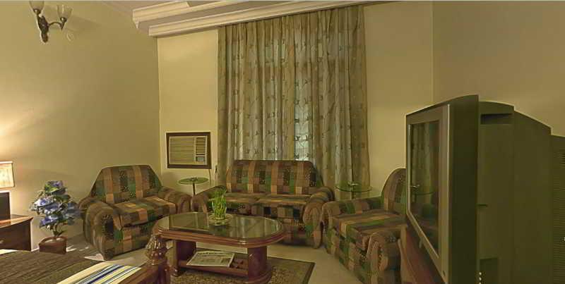 Hotel Pablas International, New Delhi, Near Metro エクステリア 写真