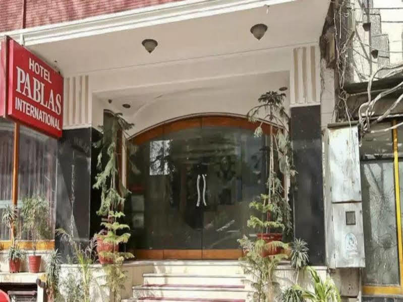 Hotel Pablas International, New Delhi, Near Metro エクステリア 写真