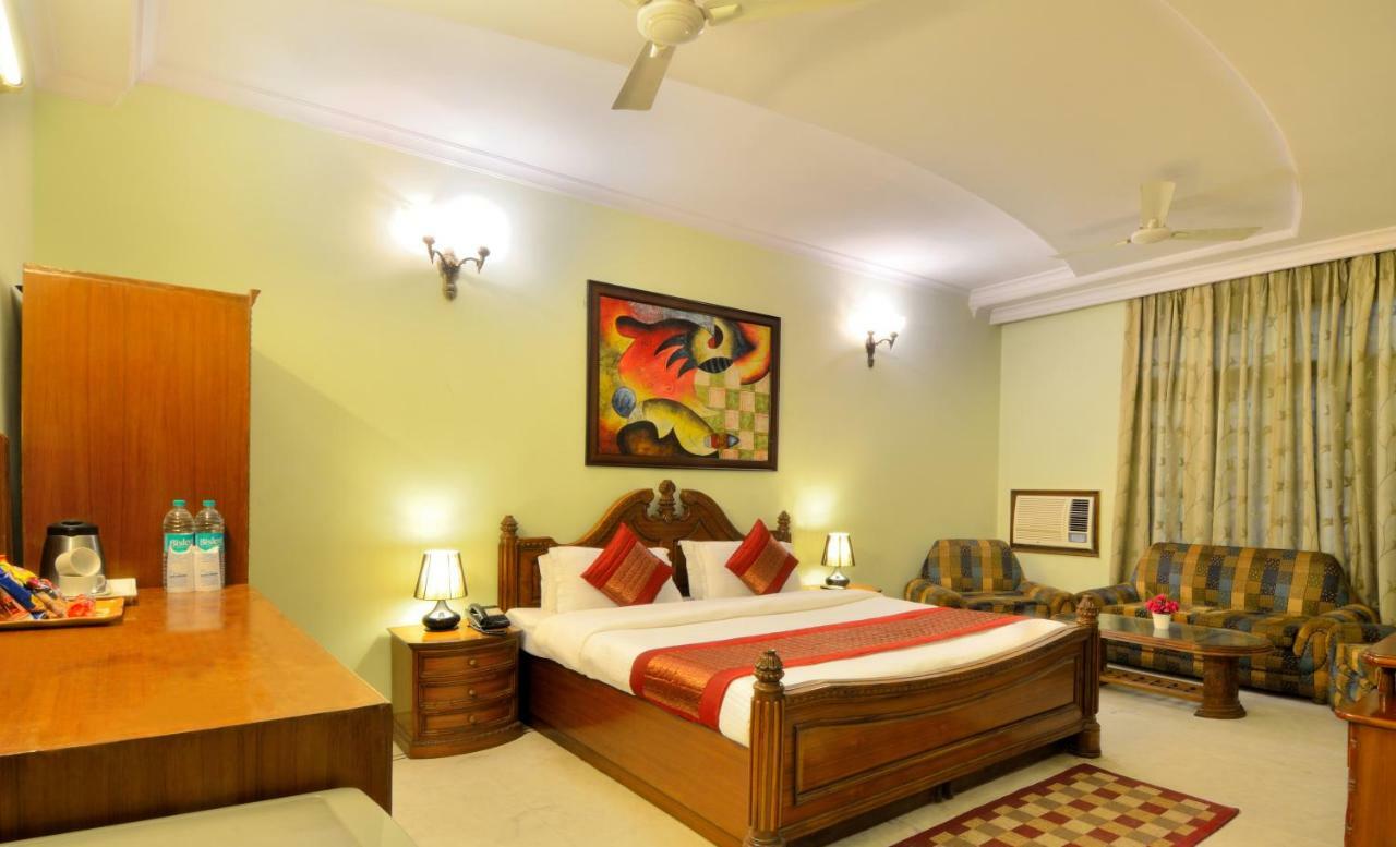 Hotel Pablas International, New Delhi, Near Metro エクステリア 写真